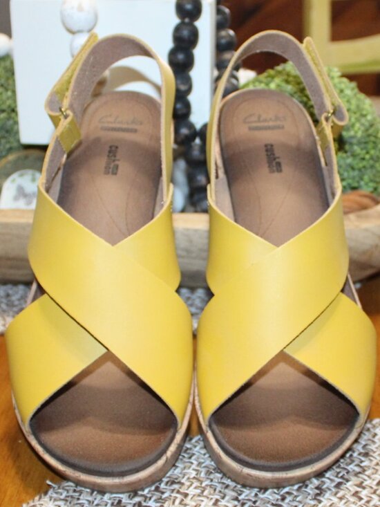 Clarks Shoes - NWT CLARKS Stasha Hale Sandal Wedges 9 1/2 WIDE STUNNING!